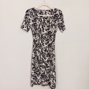 H&M ruched form fitting quarter-sleeved midi dress, black/cream floral, Small